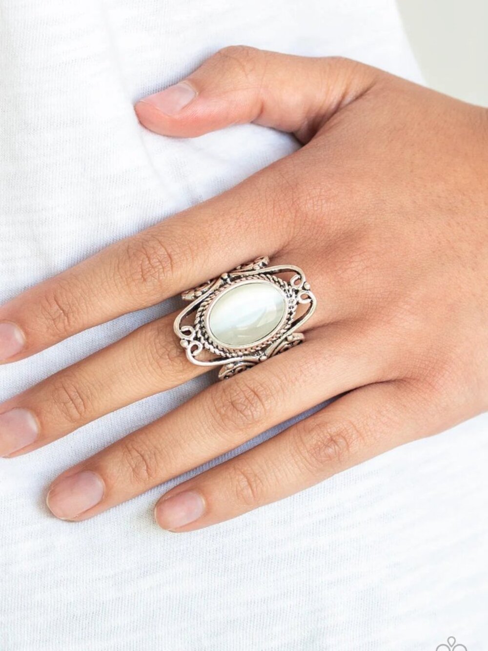 Paparazzi Jewelry Accessories - Fairytale Flair - White Ring - Vintage